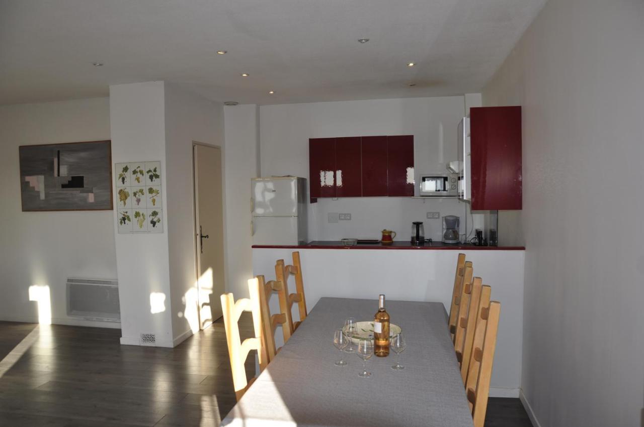 Le Gite Des Cinq Cepages Fréjus 外观 照片